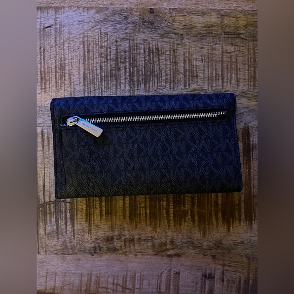 🌸NWOT🌸Michael Kors Jet Set Trifold Wallet🌸 - Picture 2 of 3
